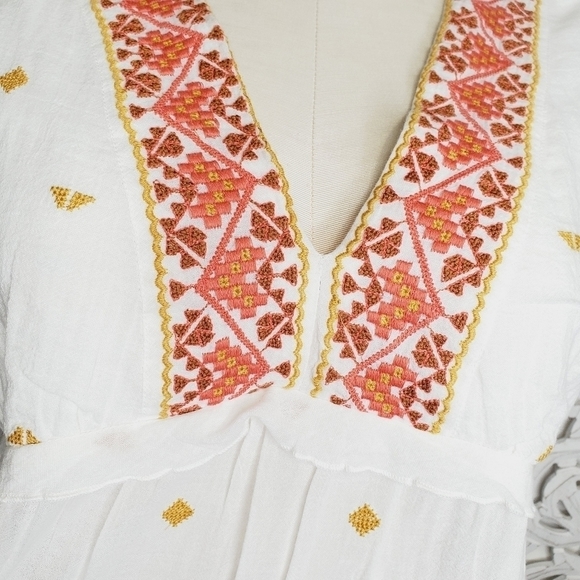 Lucky Brand Women's Embroidered Sleeveless Romantic Top L - Picture 4 of 9